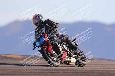 media/Nov-06-2023-Moto Forza (Mon) [[ce023d0744]]/4-Beginner Group/Session 5 (Turn 9)/